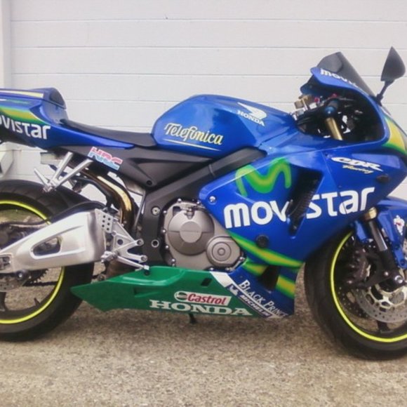 G's Closet!! - Picture 2 of 9